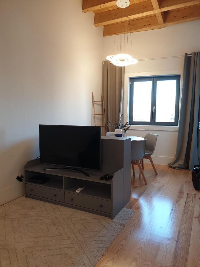 Stunning Downtown Apartment - 4 Pp/ Ac / Tv / Wifi Porto Dış mekan fotoğraf